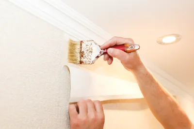 Pose de papier peint à Blennes — revêtements muraux et toiles de verre